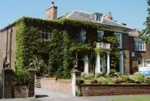 Photograph of Knavesmire Manor Hotel, York