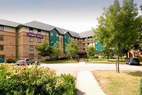 Photograph of Premier Inn, Luton