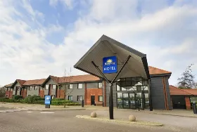 Photograph of Days Inn, Radwell