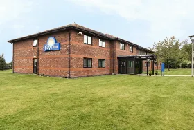 Photograph of Days Inn, Stone