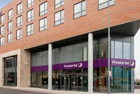 Photograph of Premier Inn, Longbridge