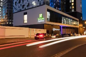 Photograph of Holiday Inn Express, Birmingham