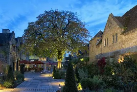 Photograph of The Lygon Arms, Broadway
