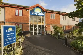 Photograph of Days Inn, Strensham