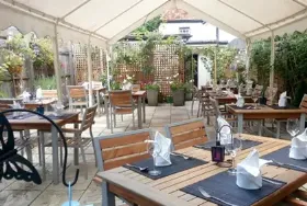 Photograph of Anong Thai, High Wycombe