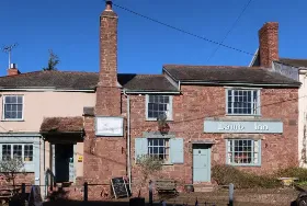 Photograph of The Lamb Inn, Sandford