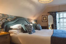 Photograph of Manor House Hotel, Moreton-in-Marsh