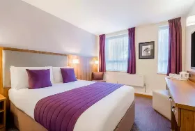 Photograph of Quality Hotel, London
