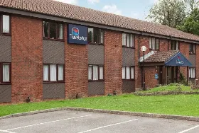 Photograph of Travelodge, Basingstoke