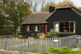 Photograph of Bramley Knowle Farm, Ulcombe