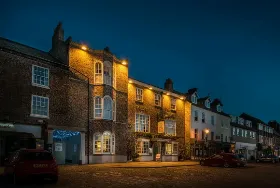 Photograph of The Golden Fleece Hotel, Thirsk